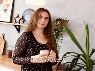 MiaDanielc