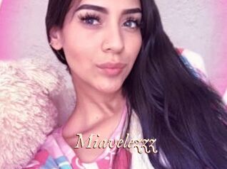 Miavelezzz