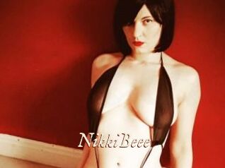 NikkiBeee