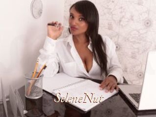 SeleneNut